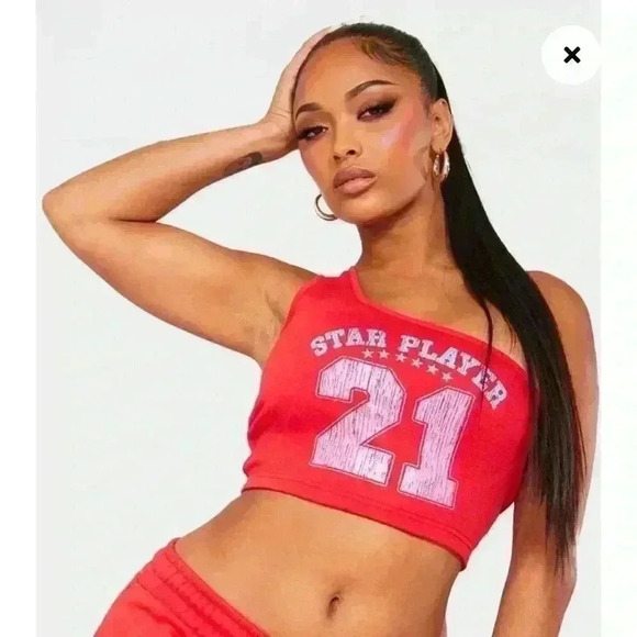 Pretty Little Thing Shape Red One Shoulder Star Player Crop Top Size Medium NWT - Picture 10 of 10